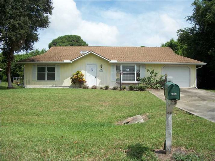 6608 Ocala Ave, Fort Pierce, FL 34951