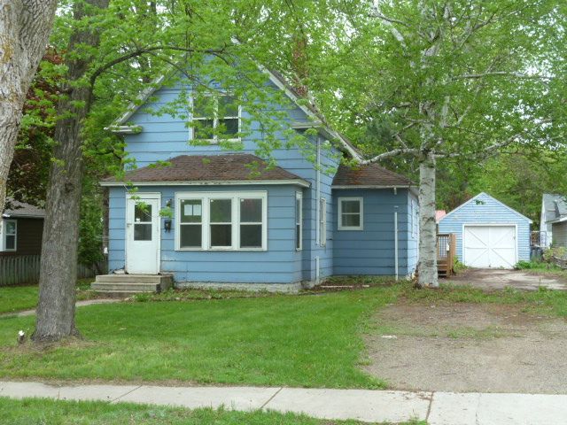 1312 NW Gorton Ave, Willmar, MN 56201