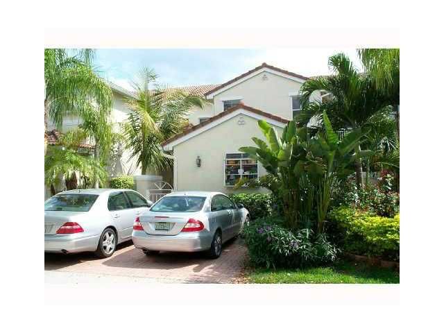 1571 WEEPING WILLOW WY # 1571, Hollywood, FL 33019