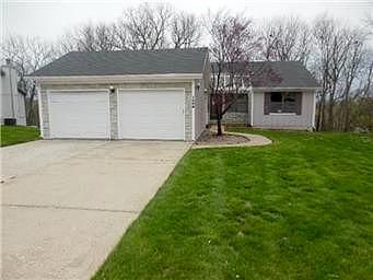 Hampton Dr, Platte City, MO 64079