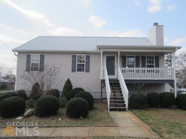 55 Wade St, Winder, GA 30680