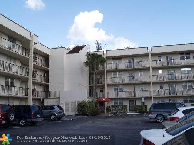 2541 ARAGON BL # 402, Fort Lauderdale, FL 33322