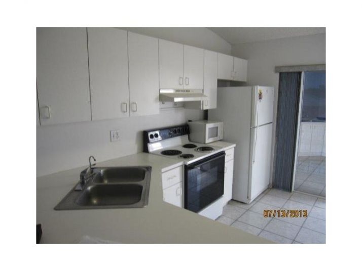 7722 W 34 LN # 13-203, Hialeah, FL 33016