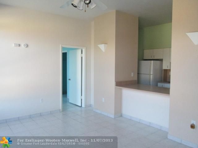 7420 W 20th Ave # 249, Hialeah, FL 33016