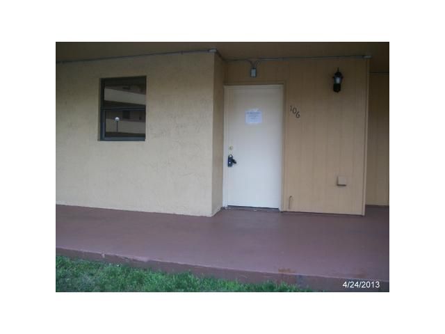 18000 NW 68 AV # 106A, Hialeah, FL 33015