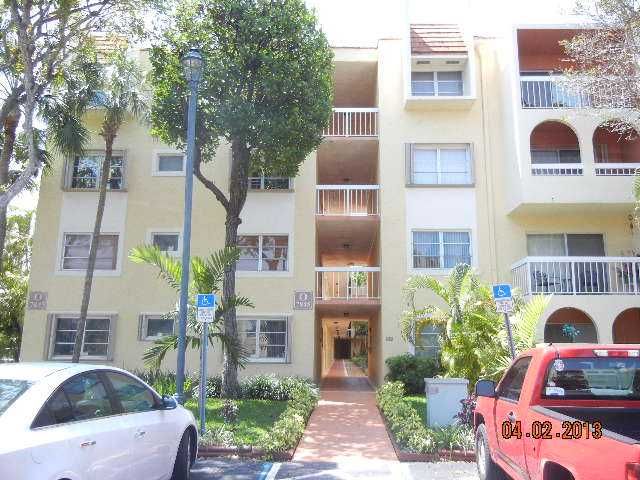 7845 CAMINO REAL # 106, Miami, FL 33143