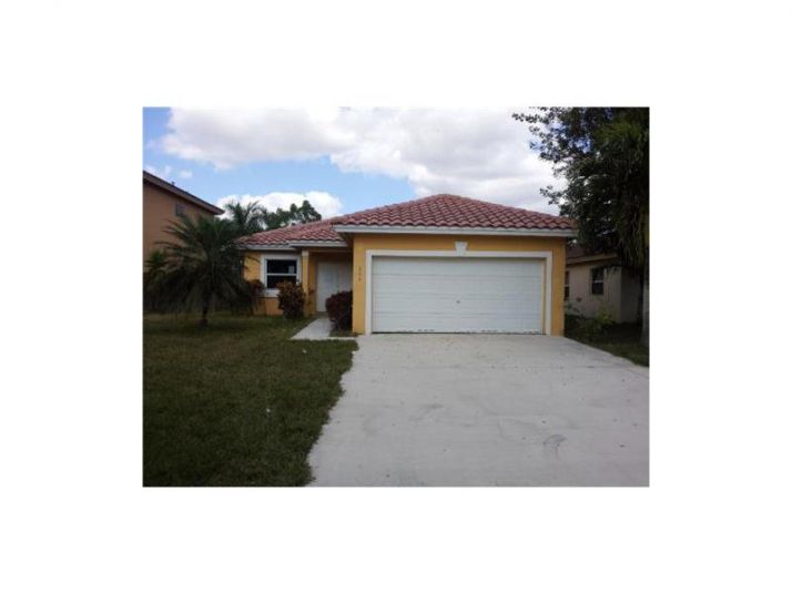 848 SW 7 ST, Homestead, FL 33034