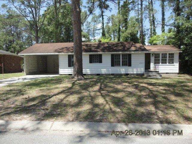 2405 Camden Dr, Waycross, GA 31501