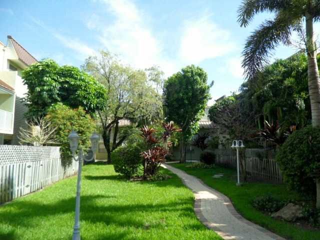 4600 SW 67 AV # 228, Miami, FL 33155