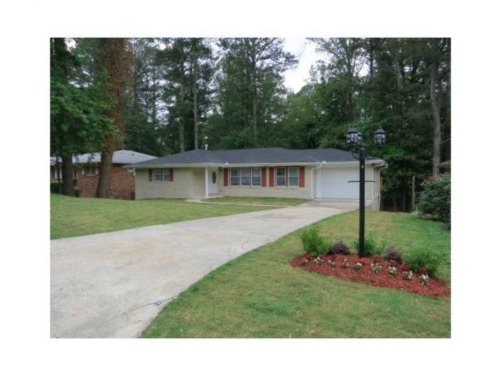 3277 Casa Linda Drive, Decatur, GA 30032