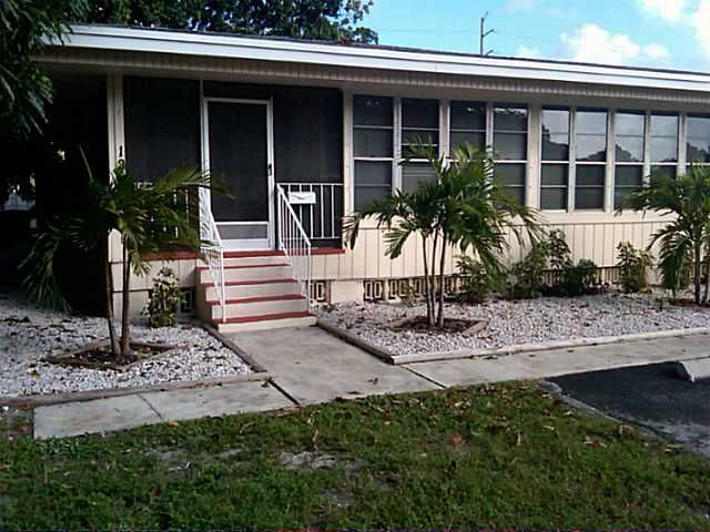 129 SW 1ST AV, Hallandale, FL 33009