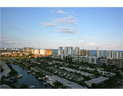 2500 PARKVIEW DR # 2309, Hallandale, FL 33009