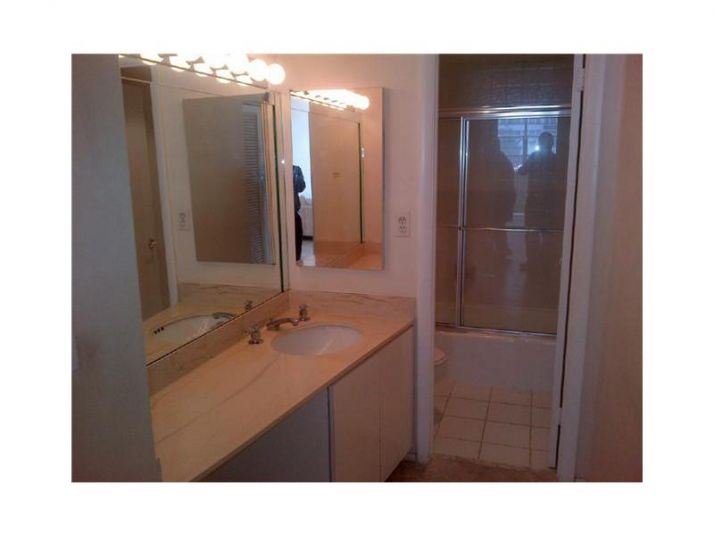 1980 S OCEAN # 2G, Hallandale, FL 33009