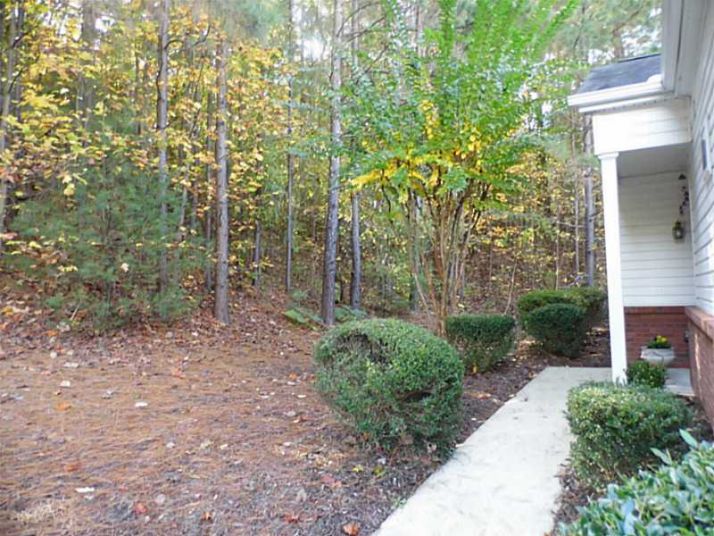 123 W Oaks Court, Woodstock, GA 30188