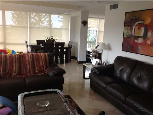 800 PARKVIEW DR # 509, Hallandale, FL 33009