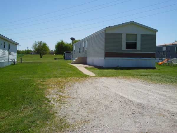 8321 E 250 South, Pierceton, IN 46562