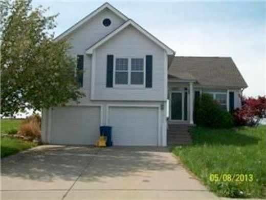 10Th, Kearney, MO 64060