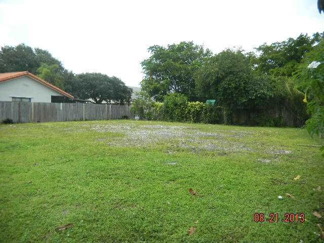 6477 NW 201 TE, Hialeah, FL 33015