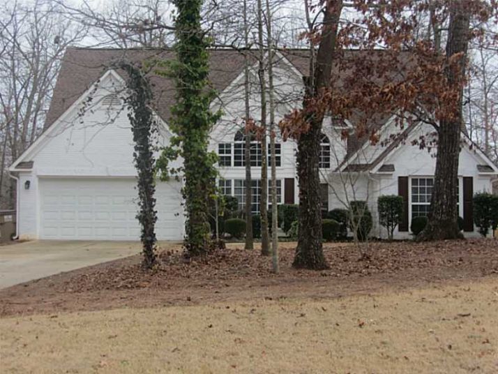 5735 Newberry Point Drive, Flowery Branch, GA 30542