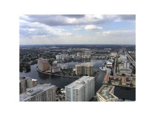 1800 OCEAN DR # 4406, Hallandale, FL 33009