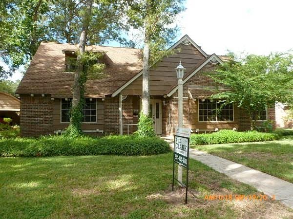 Colonial, Dickinson, TX 77539