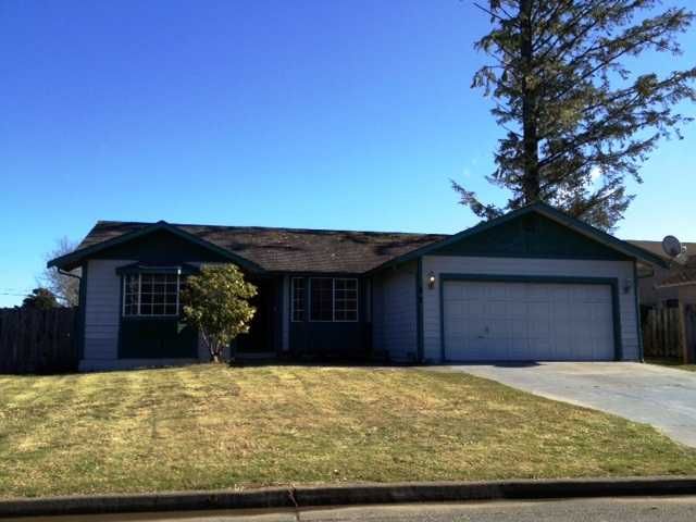 1585 Arlington Dr, Crescent City, CA 95531