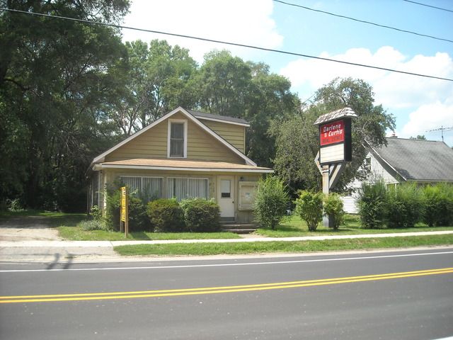 9129 Main Street, Whitmore Lake, MI 48189