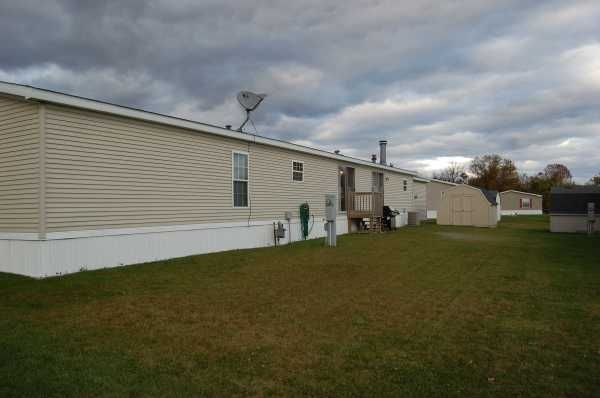 8542 Raven St., Zeeland, MI 49464