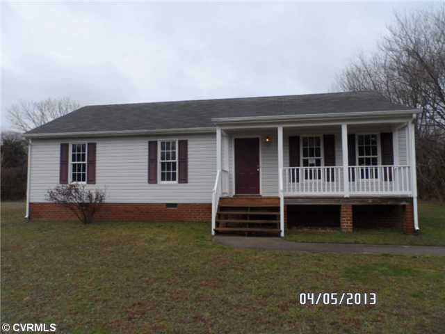 267 Manquin Dr, Aylett, VA 23009