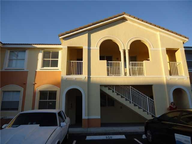 1651 SE 28 CT # 203, Homestead, FL 33035