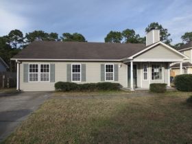 721 Brewster Ln, Wilmington, NC 28412