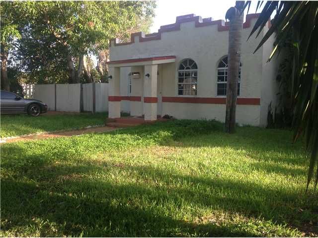 1741 DEWEY ST, Hollywood, FL 33020