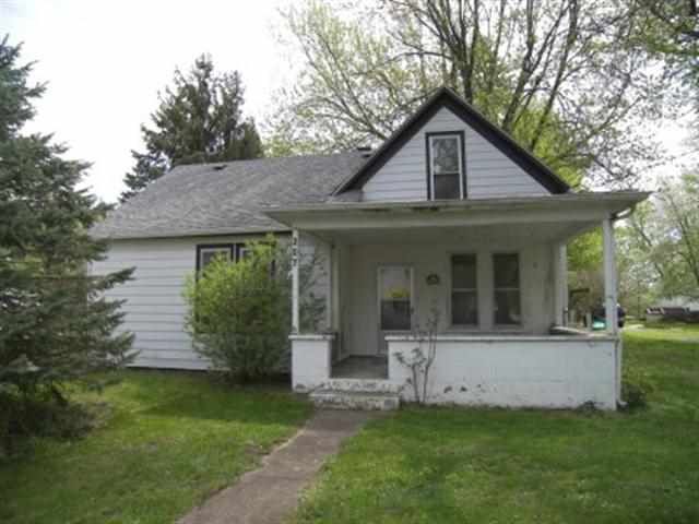 307 S Maple St, Pierceton, IN 46562