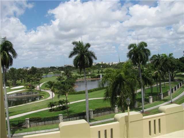 300 DIPLOMAT PW # 611, Hallandale, FL 33009