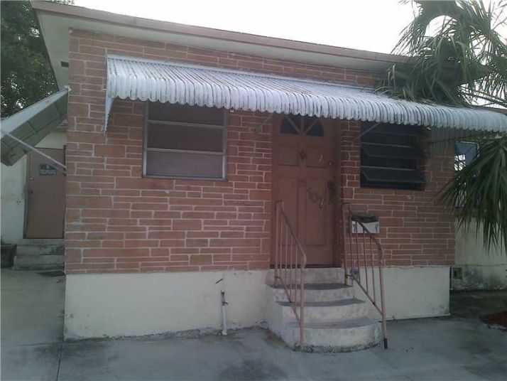 107 NW 11TH ST, Hallandale, FL 33009