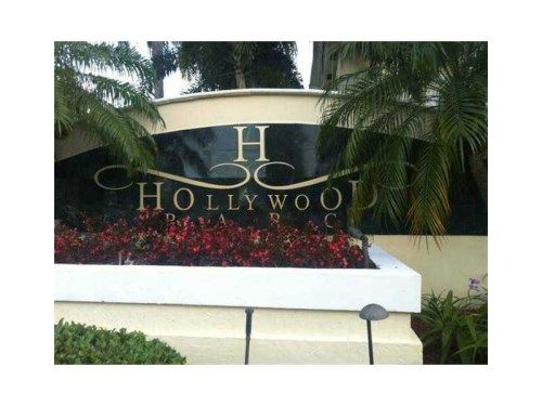 550 S PARK RD # 18-8, Hollywood, FL 33021