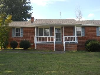 603 Coolidge Rd, Lafayette, TN 37083