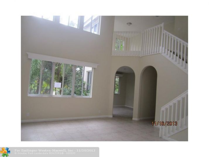 1463 CAMELLIA Cir, Fort Lauderdale, FL 33326