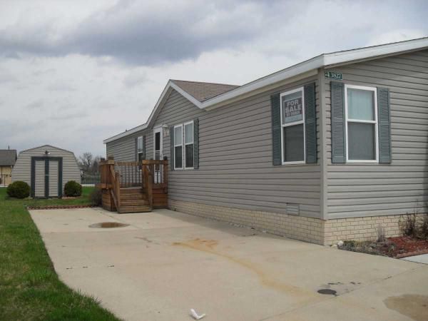 3827 DAVID'S LANDING, Monroe, MI 48161