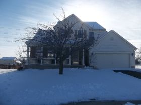 1296 Great Hunter Dr, Grove City, OH 43123