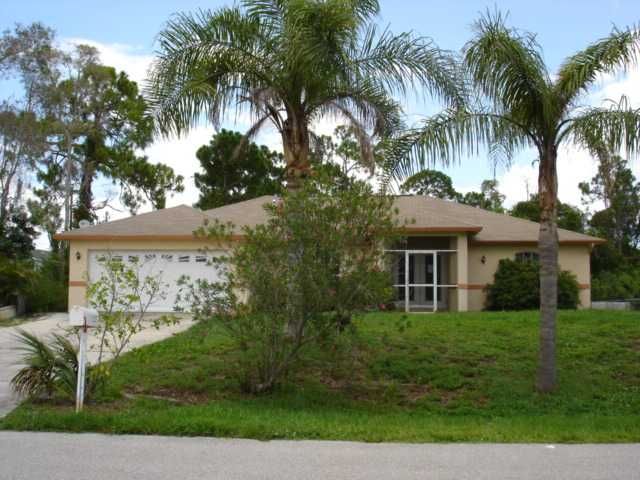 18217 Sycamore Rd, Fort Myers, FL 33967