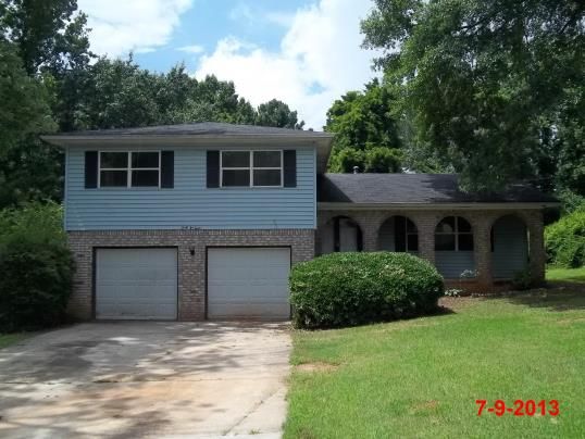 4212 Indian Forest Rd, Stone Mountain, GA 30083