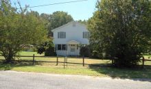 9 Jones Dr Weems, VA 22576