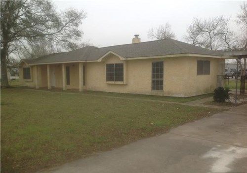 9010 Banker St, Needville, TX 77461