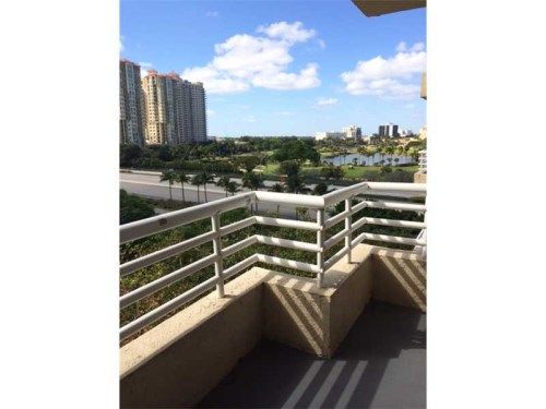 3300 NE 192 ST # 705, Miami, FL 33180