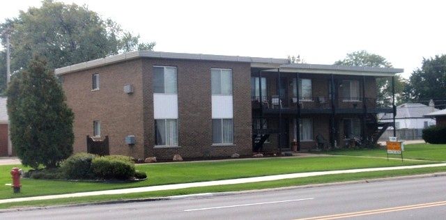 15550 E 10 Mile, Eastpointe, MI 48021