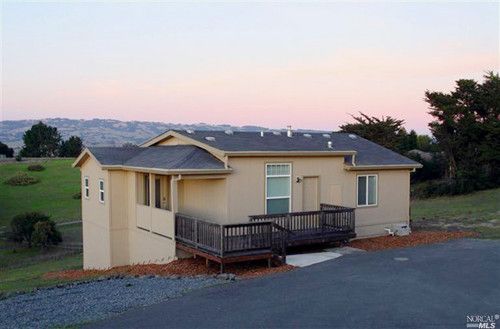 277 Lavender Hill Ln, Petaluma, CA 94952