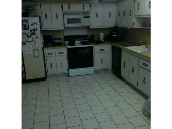 600 THREE ISLANDS BL # 1422, Hallandale, FL 33009