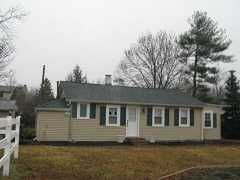 27 2nd St, Flagtown, NJ 08821