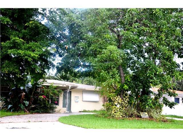 2231 N 57TH TER, Hollywood, FL 33021